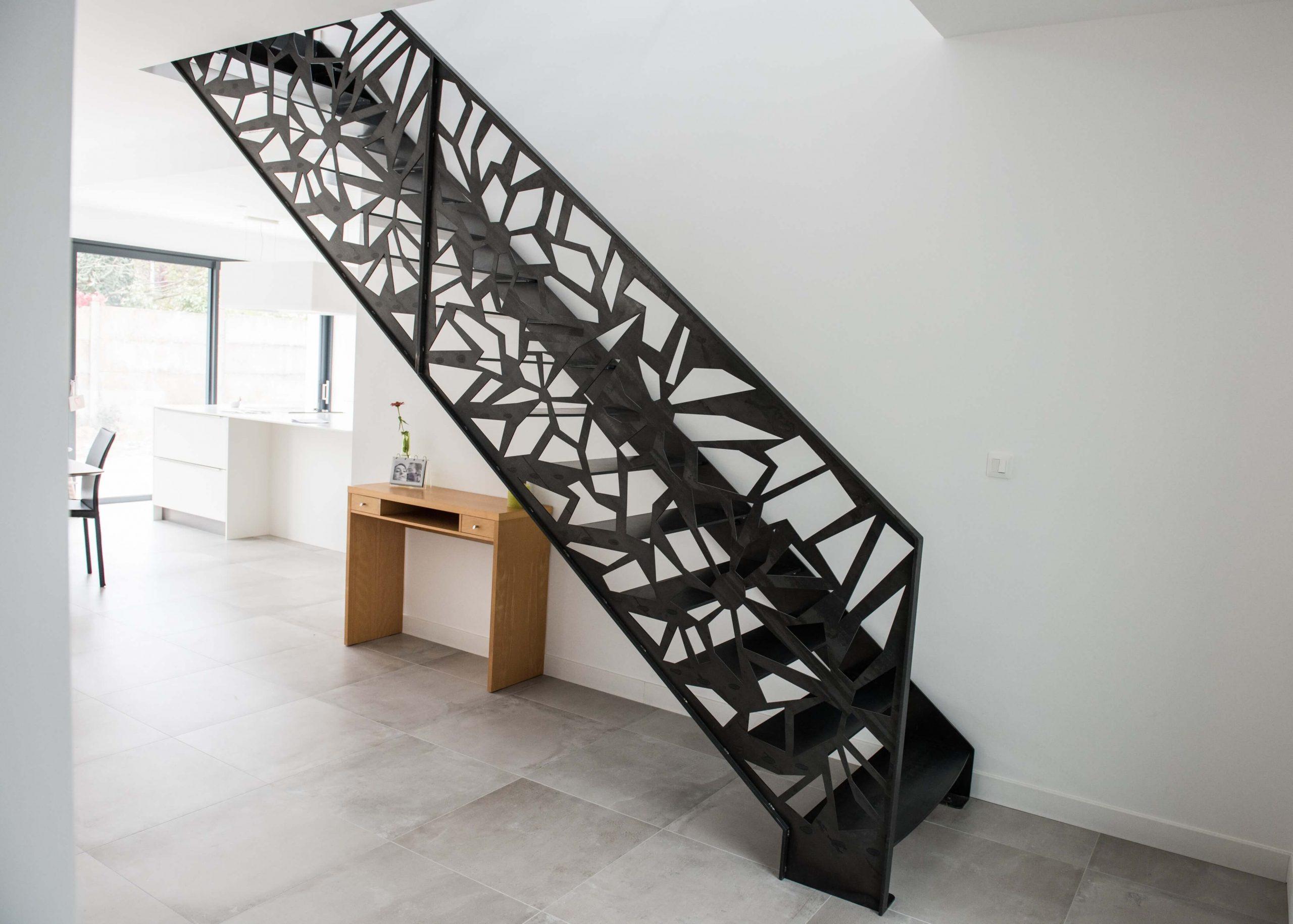 Detailed Hand Rail